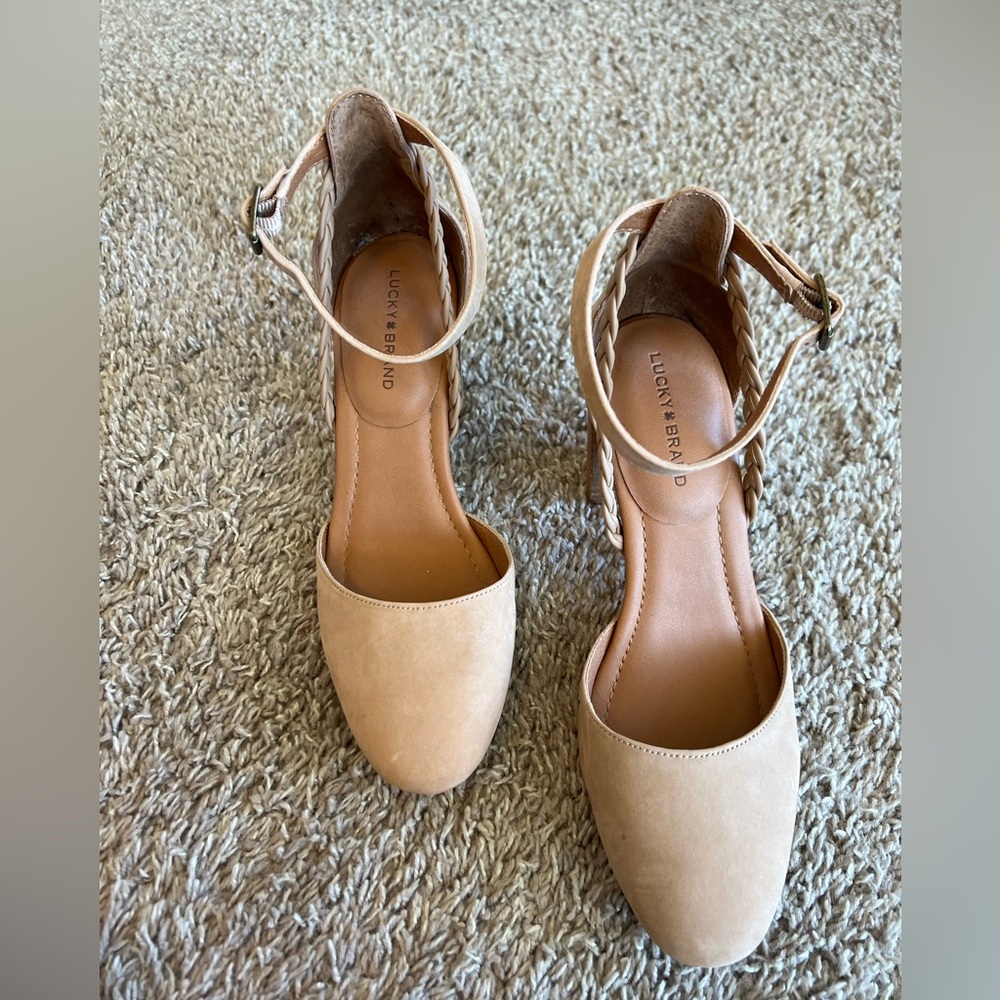 Womens lucky brand heals